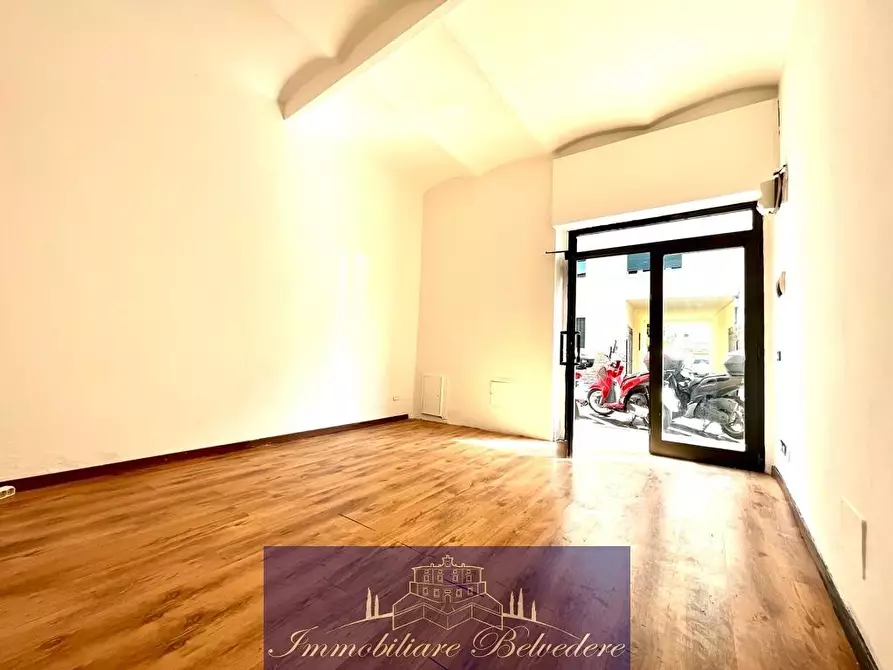 Immagine 20 di Locale commerciale in vendita  in Via del Gelsomino a Firenze