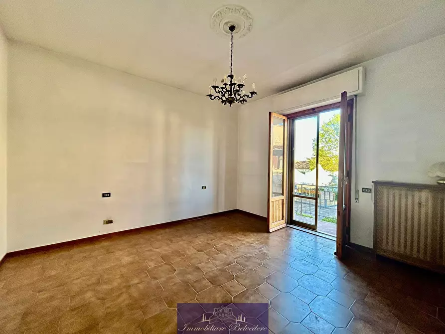 Immagine 11 di Trilocale in vendita  in Via San Francesco d' Assisi a Lastra A Signa