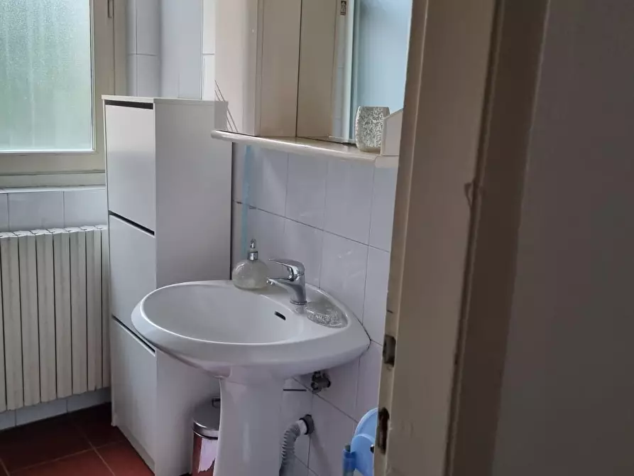 Immagine 10 di Trilocale in affitto  in Borgo Ognissanti a Firenze