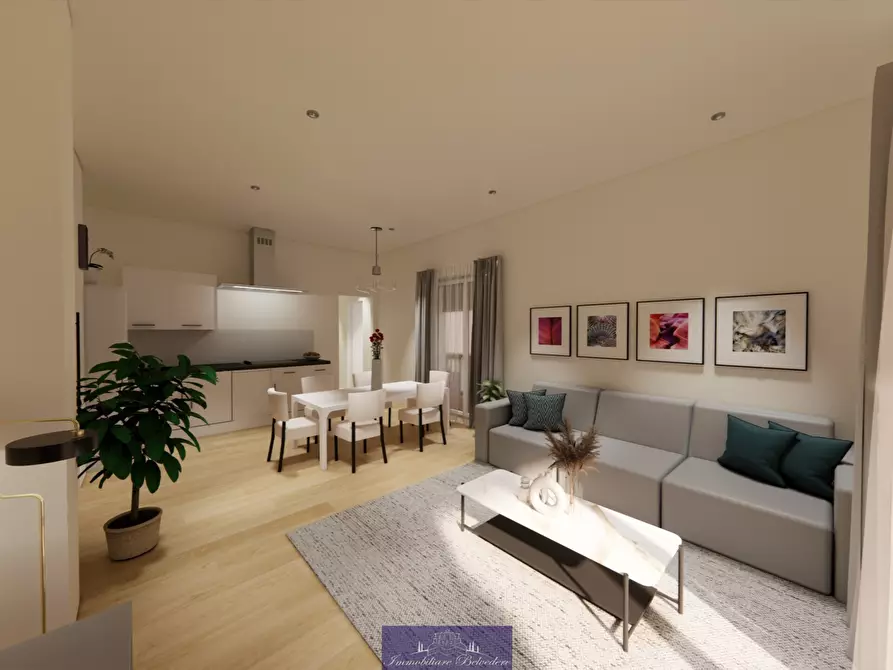 Immagine 2 di Quadrilocale in vendita  in Via Ugo Foscolo a Camaiore