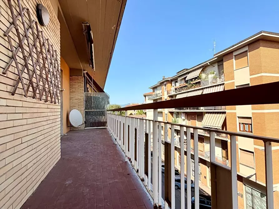 Immagine 6 di Quadrilocale in vendita  in Via Lunga a Firenze