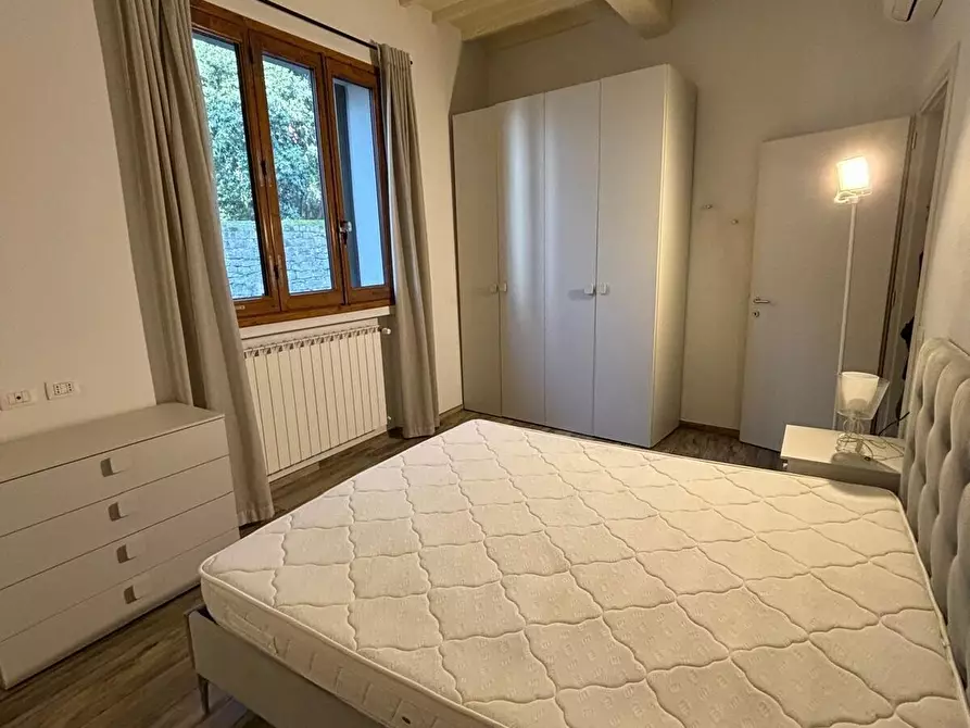 Immagine 18 di Bilocale in vendita  in Piazza Acciaiuoli a Firenze