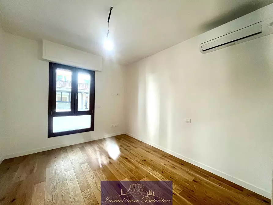 Immagine 13 di Quadrilocale in vendita  in Via XX Settembre a Firenze