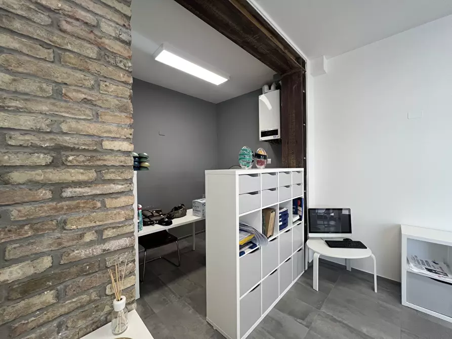 Immagine 21 di Locale commerciale in affitto  in Via Giacomo Matteotti 168 a Crevalcore