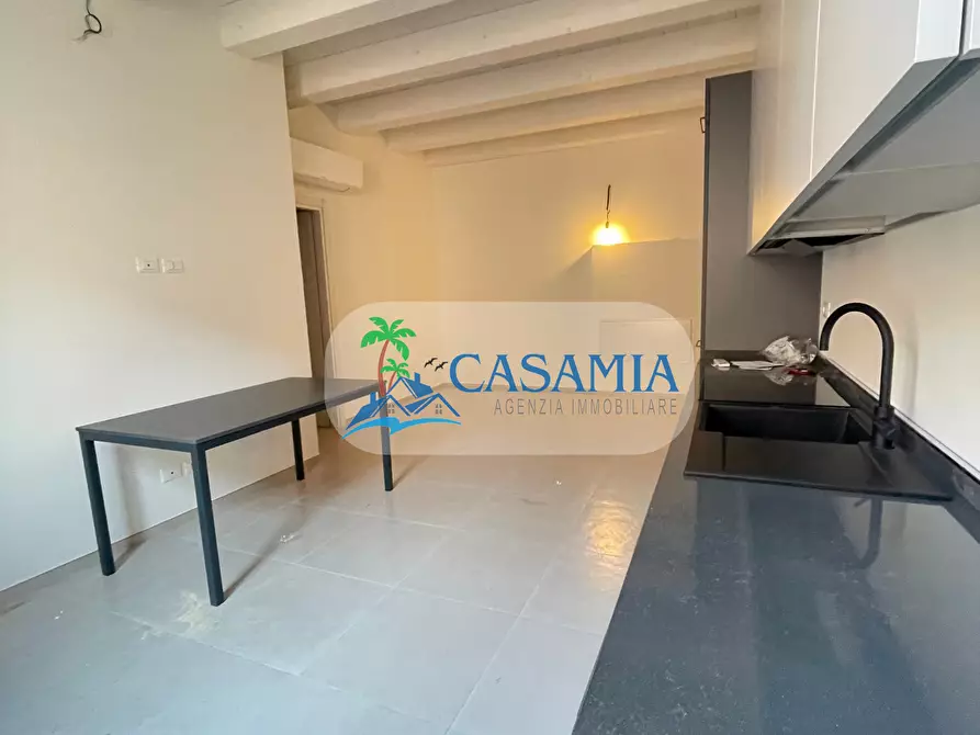 Immagine 3 di Trilocale in affitto  a San Benedetto Del Tronto