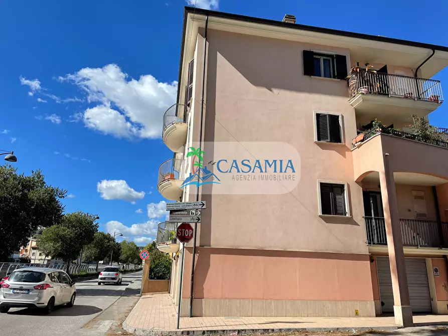 Immagine 4 di Ufficio in affitto  in Via Luciano Manara a San Benedetto Del Tronto