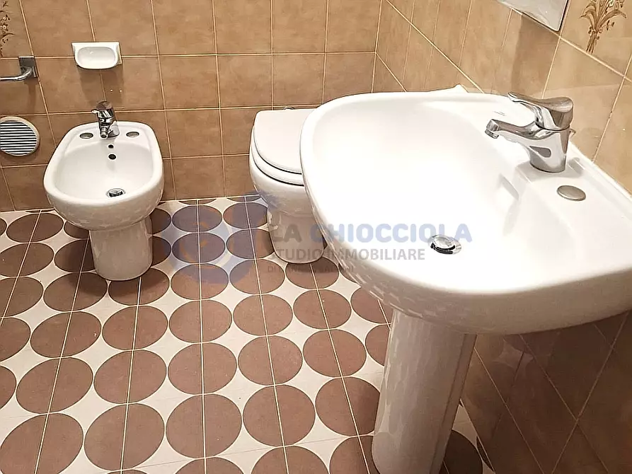 Immagine 36 di Attico in affitto  in Via del Pratello a Bologna