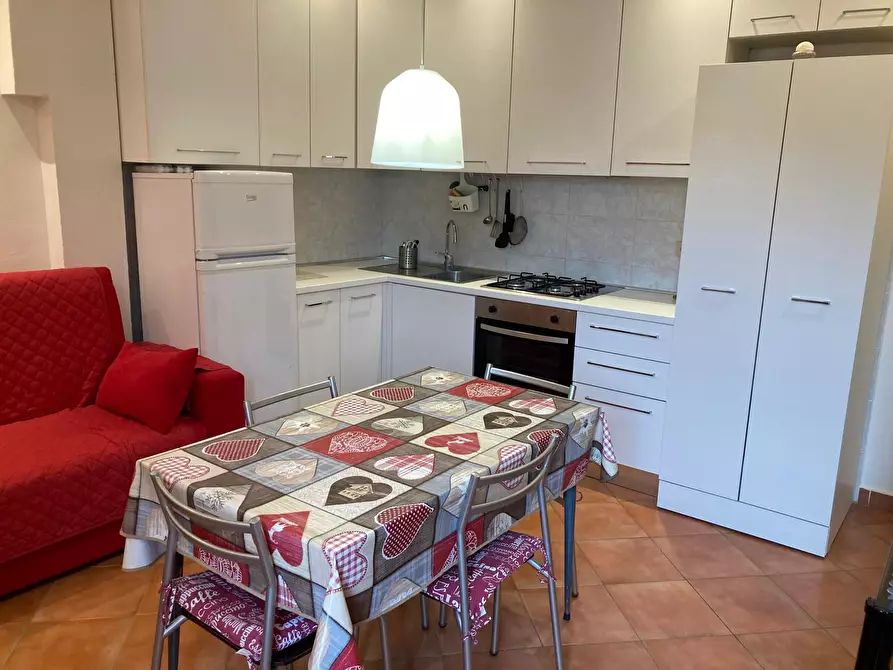 Immagine 6 di Trilocale in affitto  a Bologna