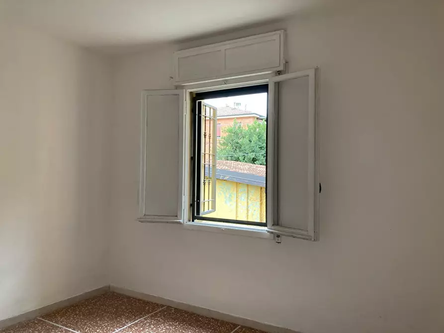 Immagine 14 di Trilocale in affitto  a Bologna