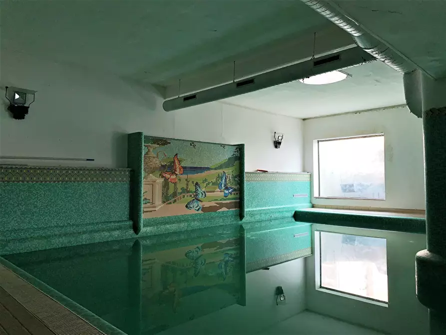 Immagine 3 di Ufficio in affitto  a Catanzaro