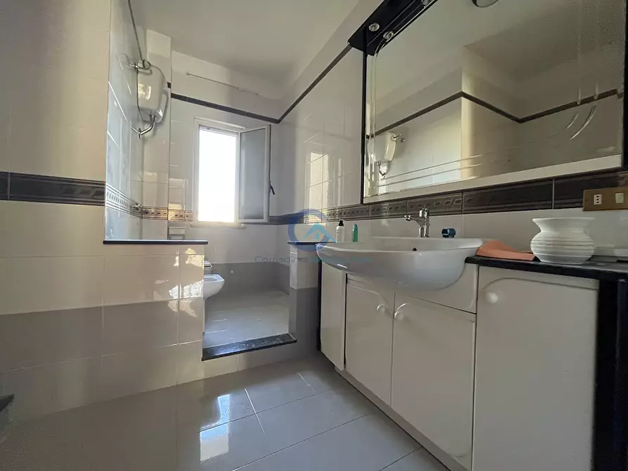 Immagine 6 di Stanza singola in affitto  a Catanzaro