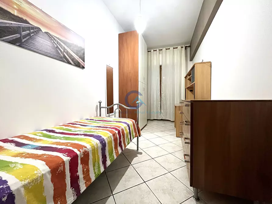 Immagine 8 di Stanza singola in affitto  a Catanzaro