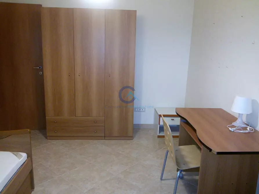 Immagine 8 di Stanza singola in affitto  a Catanzaro