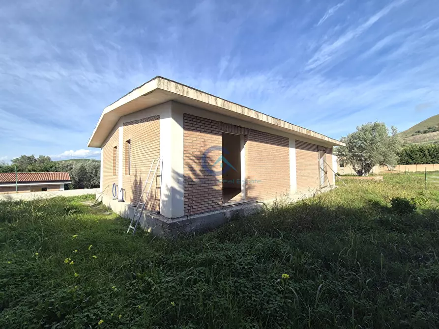 Immagine 3 di Villa in vendita  in Contrada Mula 26 a Catanzaro