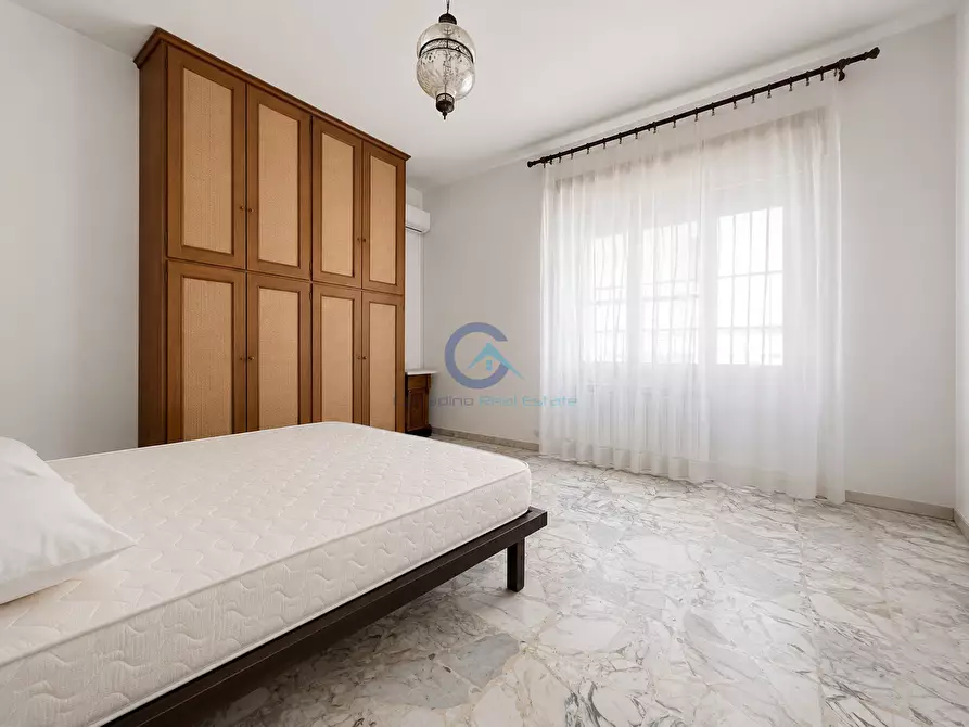 Immagine 9 di Casa indipendente in vendita  a Catanzaro