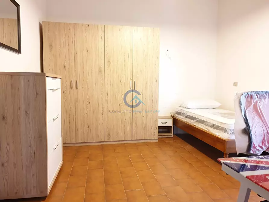 Immagine 11 di Pentalocale in affitto  a Catanzaro