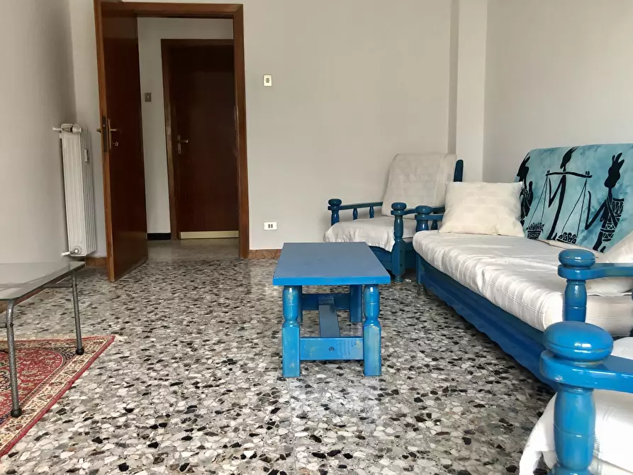 Immagine 7 di Stanza singola in affitto  a Catanzaro