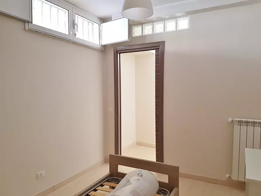 Immagine 9 di Stanza singola in affitto  a Catanzaro