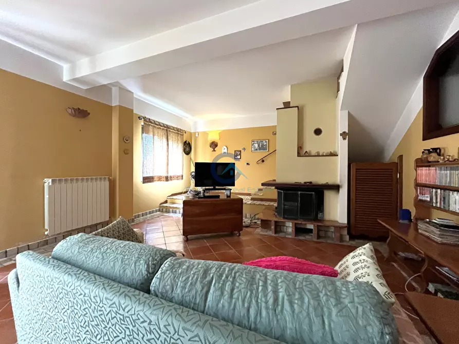 Immagine 25 di Casa bifamiliare in vendita  in Viale dei Tulipani 32 a Catanzaro