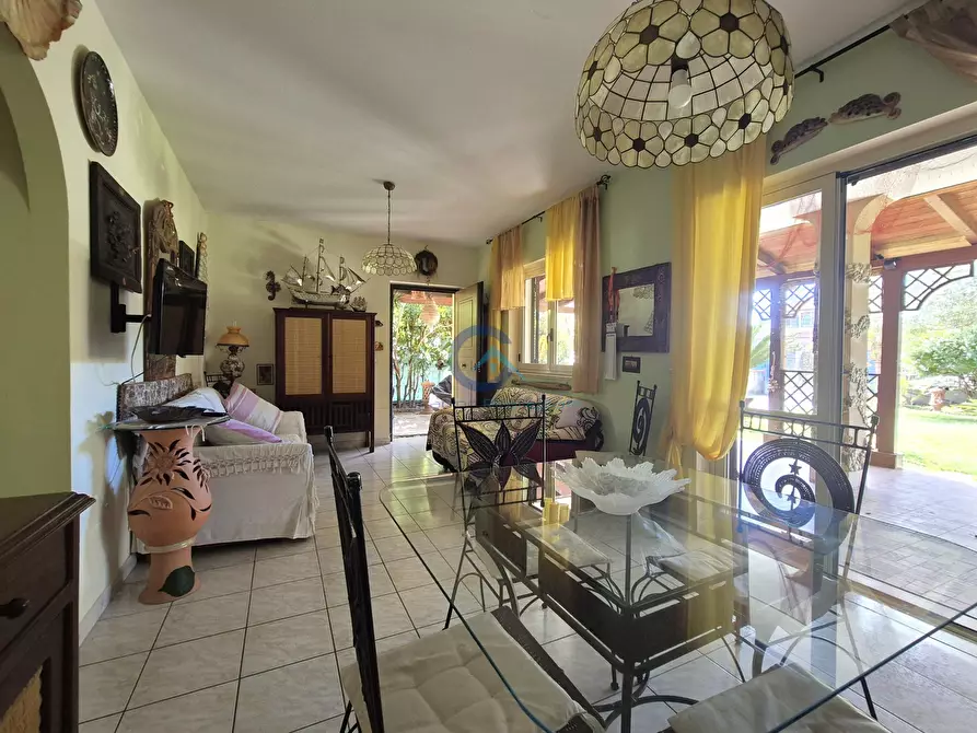 Immagine 11 di Villa in affitto  a Borgia