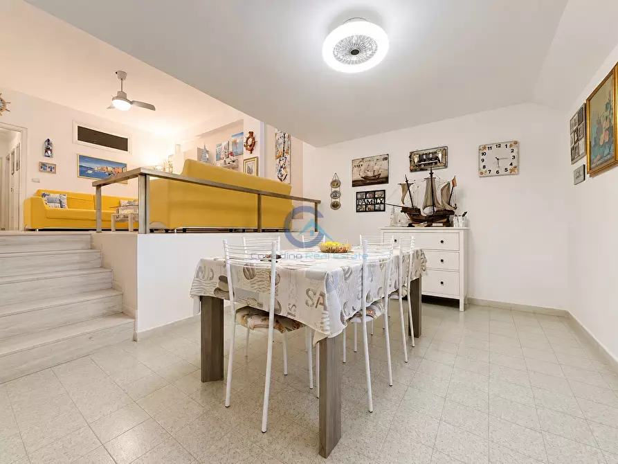 Immagine 7 di Quadrilocale in vendita  a Stalettì