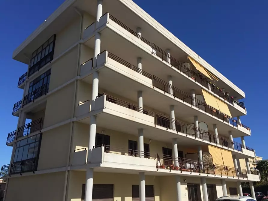 Immagine 4 di Appartamento in vendita  in V.le Scala Greca a Siracusa