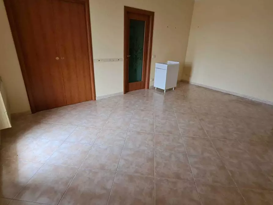 Immagine 25 di Pentalocale in vendita  a Floridia