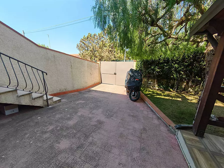 Immagine 19 di Villa in vendita  in Via Perseo a Siracusa