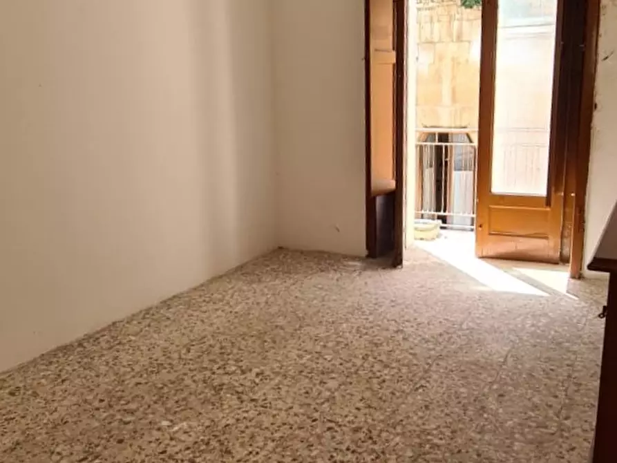 Immagine 3 di Casa indipendente in vendita  in Via IV Novembre a Floridia