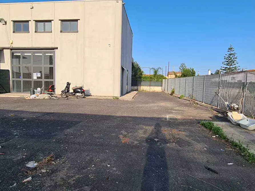 Immagine 4 di Capannone industriale in vendita  in VIA ELORINA a Siracusa