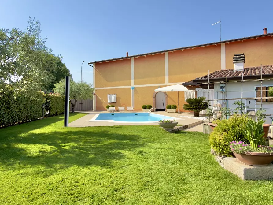 Immagine 1 di Rustico / casale in vendita  in Via Bolognina a Bedizzole
