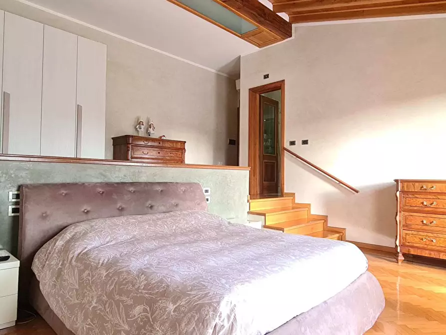 Immagine 25 di Casa indipendente in vendita  a Leno