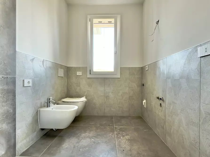 Immagine 10 di Trilocale in vendita  in VIA MATTEI a Nuvolera