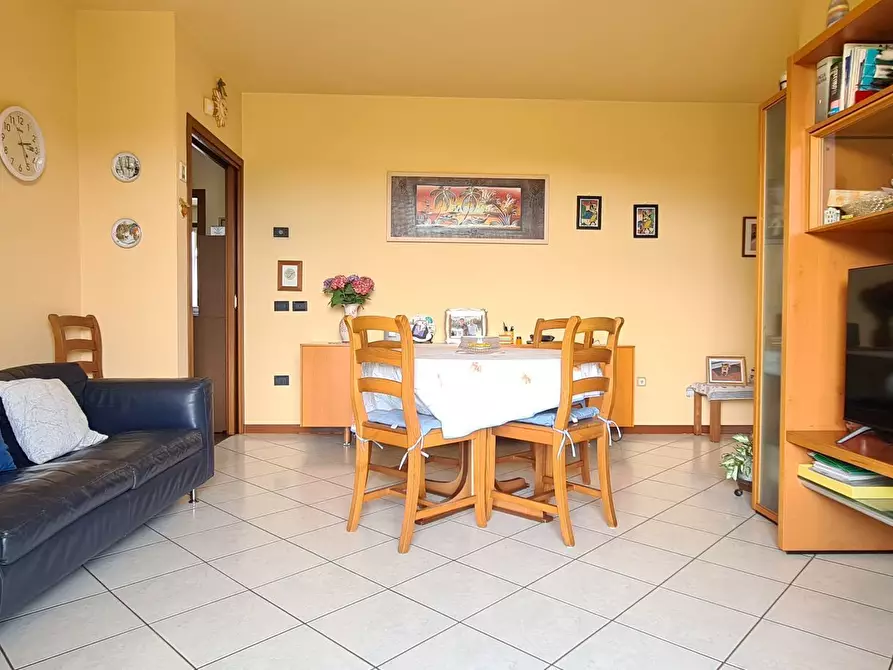 Immagine 6 di Trilocale in vendita  in Via Giuseppe di Vittorio 49 a Borgosatollo