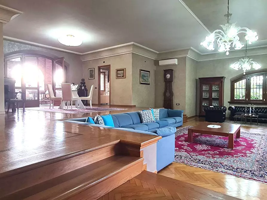 Immagine 9 di Casa indipendente in vendita  a Leno