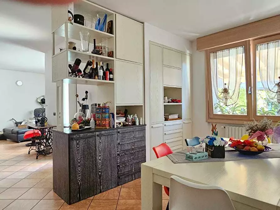 Immagine 3 di Villa in vendita  a Bedizzole