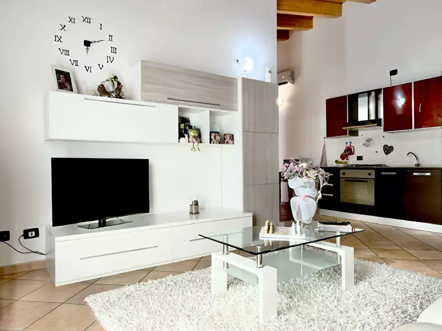 Immagine 4 di Trilocale in vendita  in Via Santa Barbara 33 a Calvisano