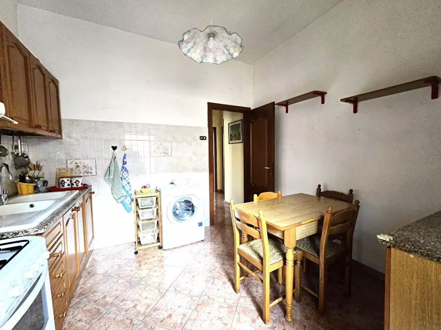 Immagine 14 di Bilocale in vendita  in Via Val Savio 8 a Roma