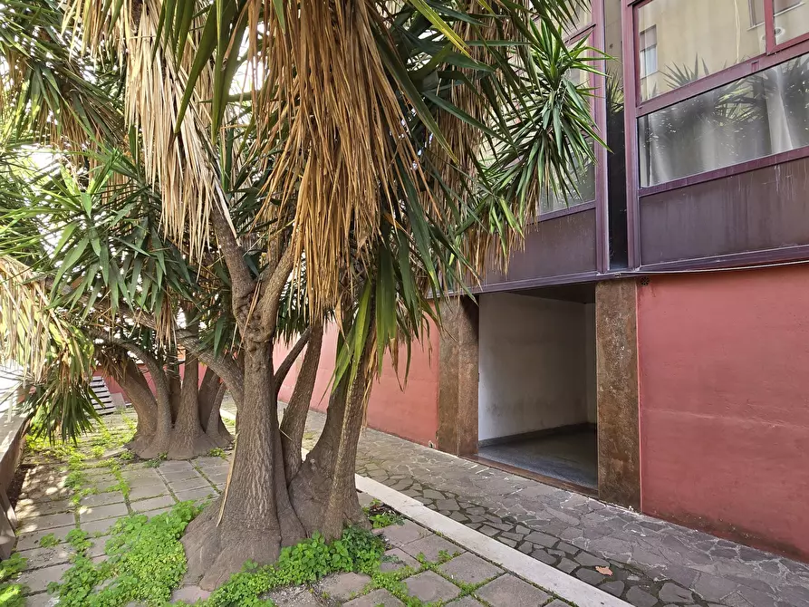 Immagine 16 di Palazzo in vendita  in Via degli Abeti 29 a Roma