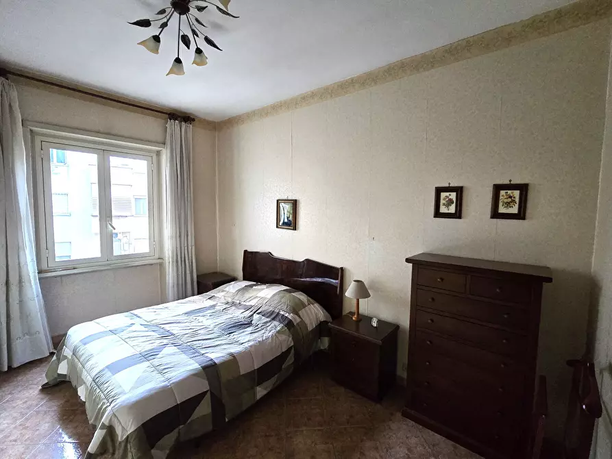 Immagine 11 di Bilocale in vendita  in Via Val Savio 8 a Roma