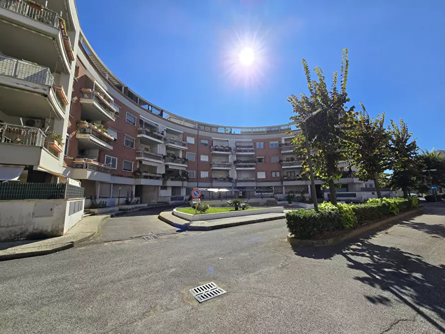 Immagine 39 di Trilocale in vendita  in VIA ROSARIO LIVATINO 3 a Nettuno