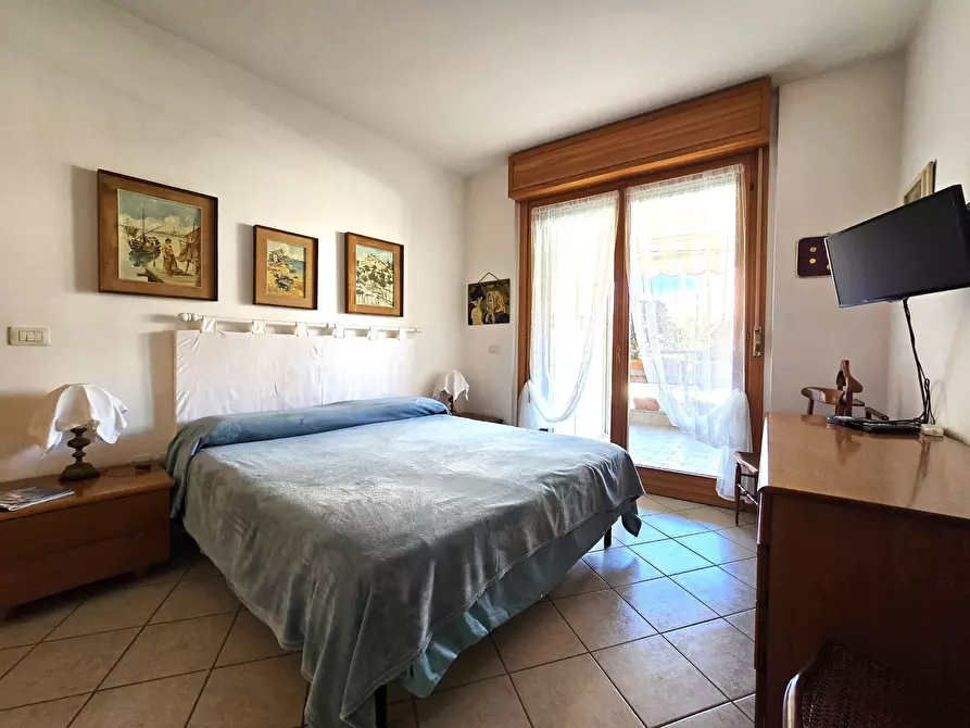 Immagine 13 di Trilocale in vendita  in VIA ROSARIO LIVATINO 3 a Nettuno