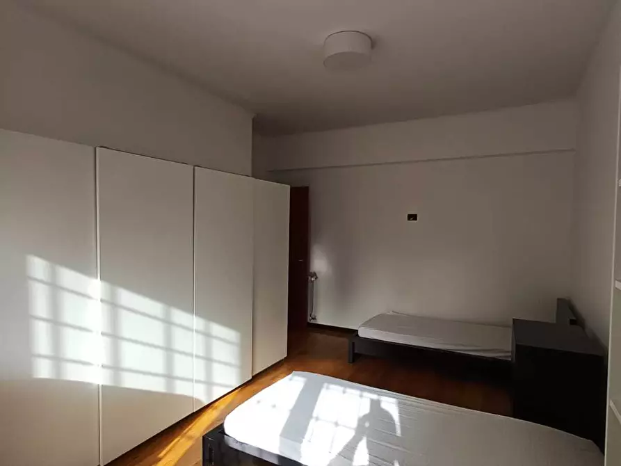 Immagine 4 di Stanza singola in affitto  in Lungotevere Dante 310 a Roma