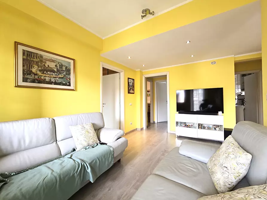 Immagine 13 di Quadrilocale in vendita  in Viale dei Romanisti 127 a Roma