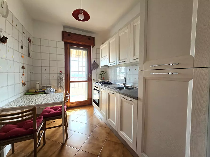 Immagine 18 di Trilocale in vendita  in Via Giuseppe Rosaccio 103 a Roma