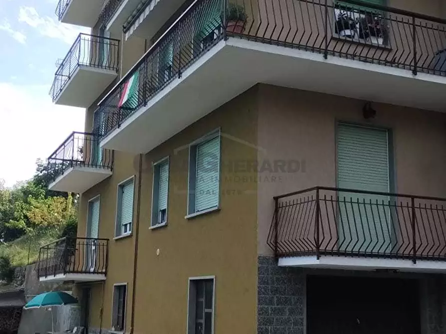 Immagine 15 di Quadrilocale in vendita  in Via Marche 2 a Corna Imagna