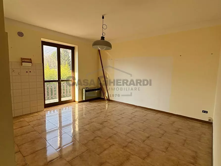 Immagine 10 di Trilocale in vendita  in Via Santa Geltrude Comensoli a Rota D'imagna