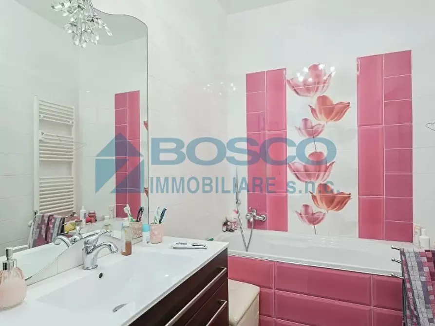 Immagine 10 di Pentalocale in vendita  in Via XX Settembre 166 a La Spezia