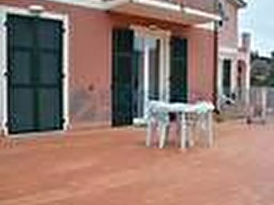 Immagine 3 di Casa indipendente in vendita  in Raspolini a La Spezia