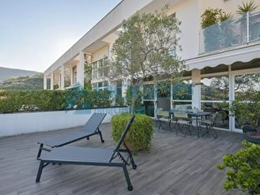 Immagine 45 di Pentalocale in vendita  in Costa di Murlo a La Spezia